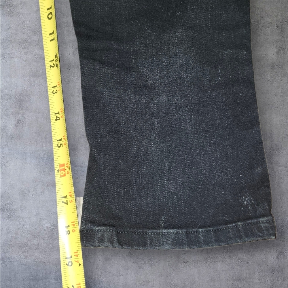 Judy Blue Capri Fit Jeans - Picture 7 of 7